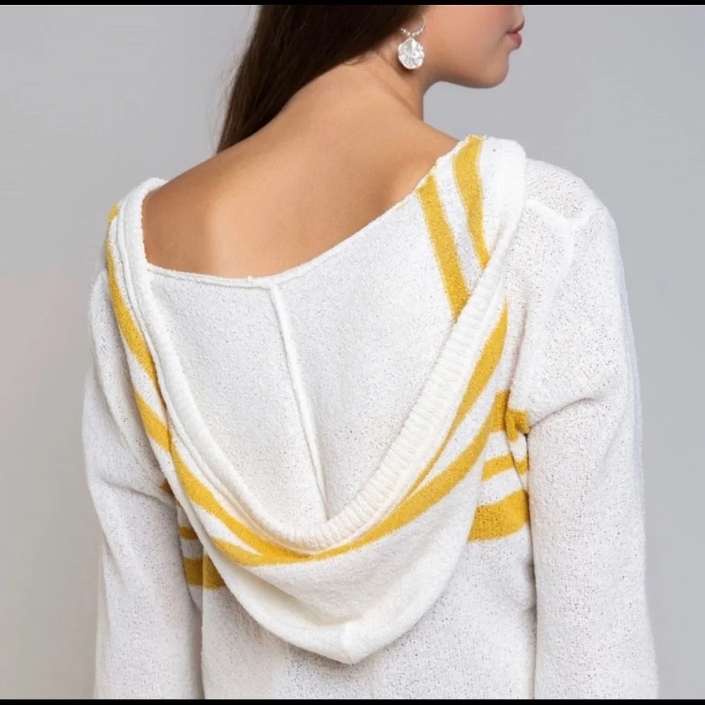 Sail Away Lightweight Hoodie Sweater
